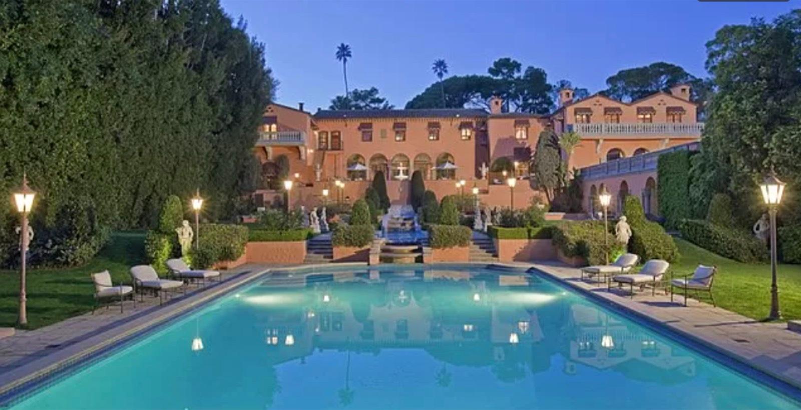 HD's Mega Mansion — photo 1