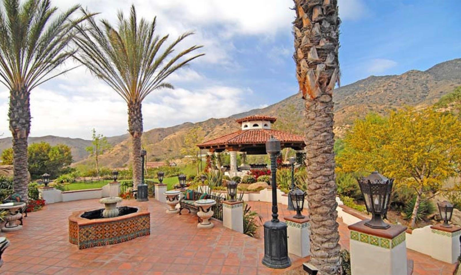 HN's Spanish Mansion Estate — photo 11
