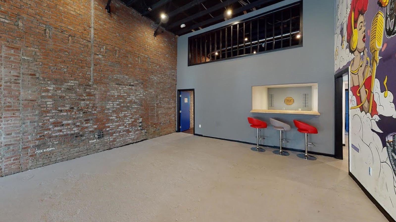 Hollywood Filming Creative space — photo 7
