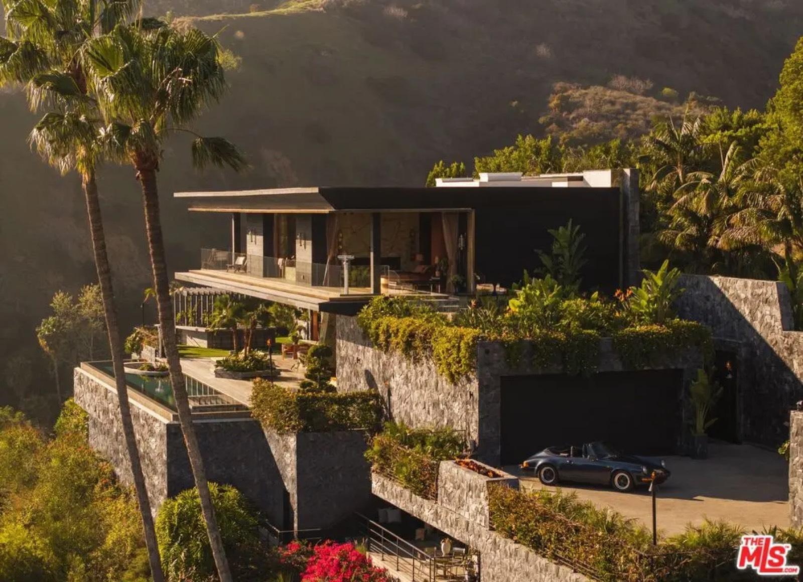 hollywood hills 8 bed room beauty — photo 2