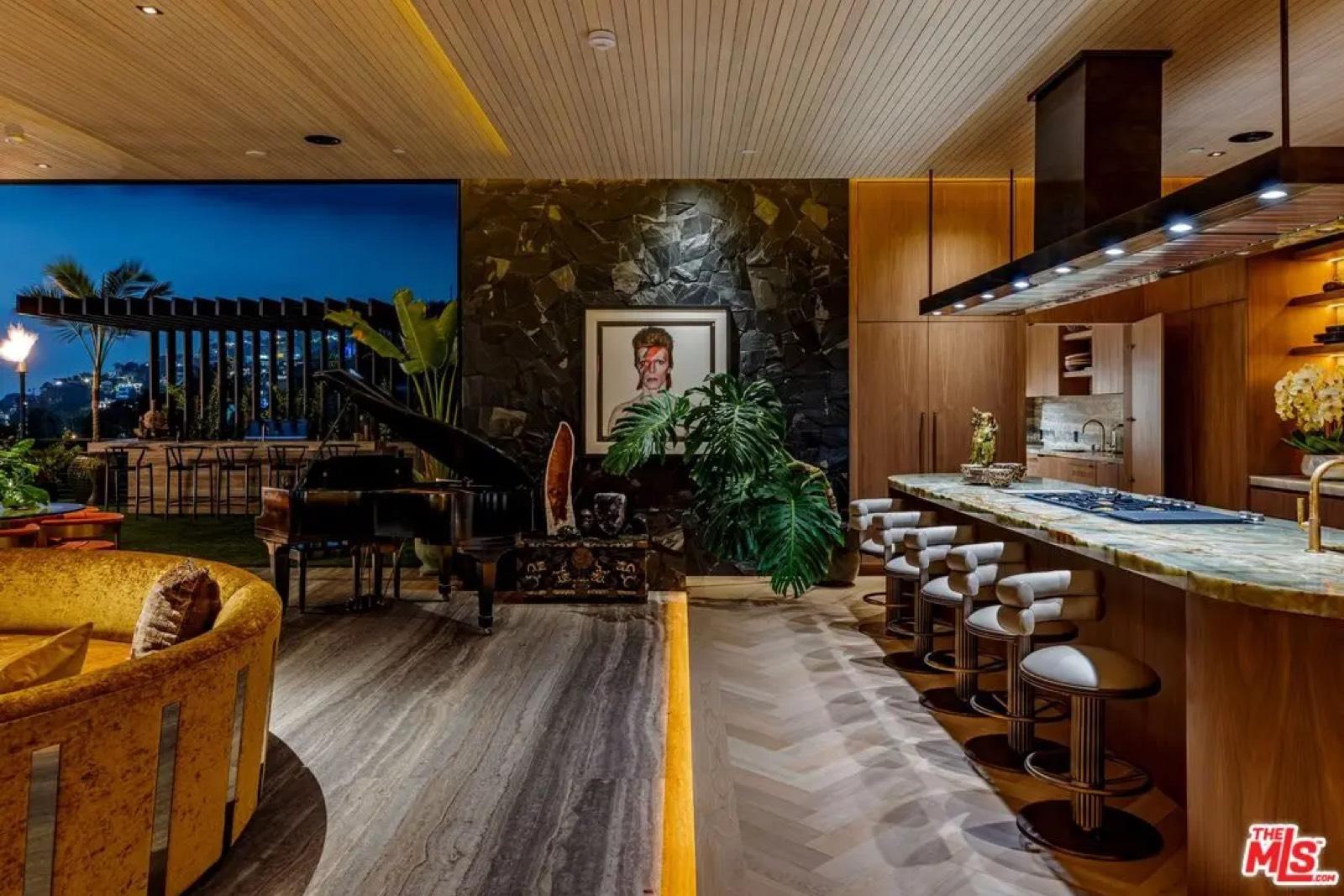 hollywood hills 8 bed room beauty — photo 3