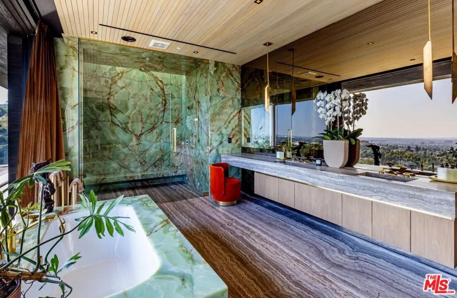 hollywood hills 8 bed room beauty — photo 11