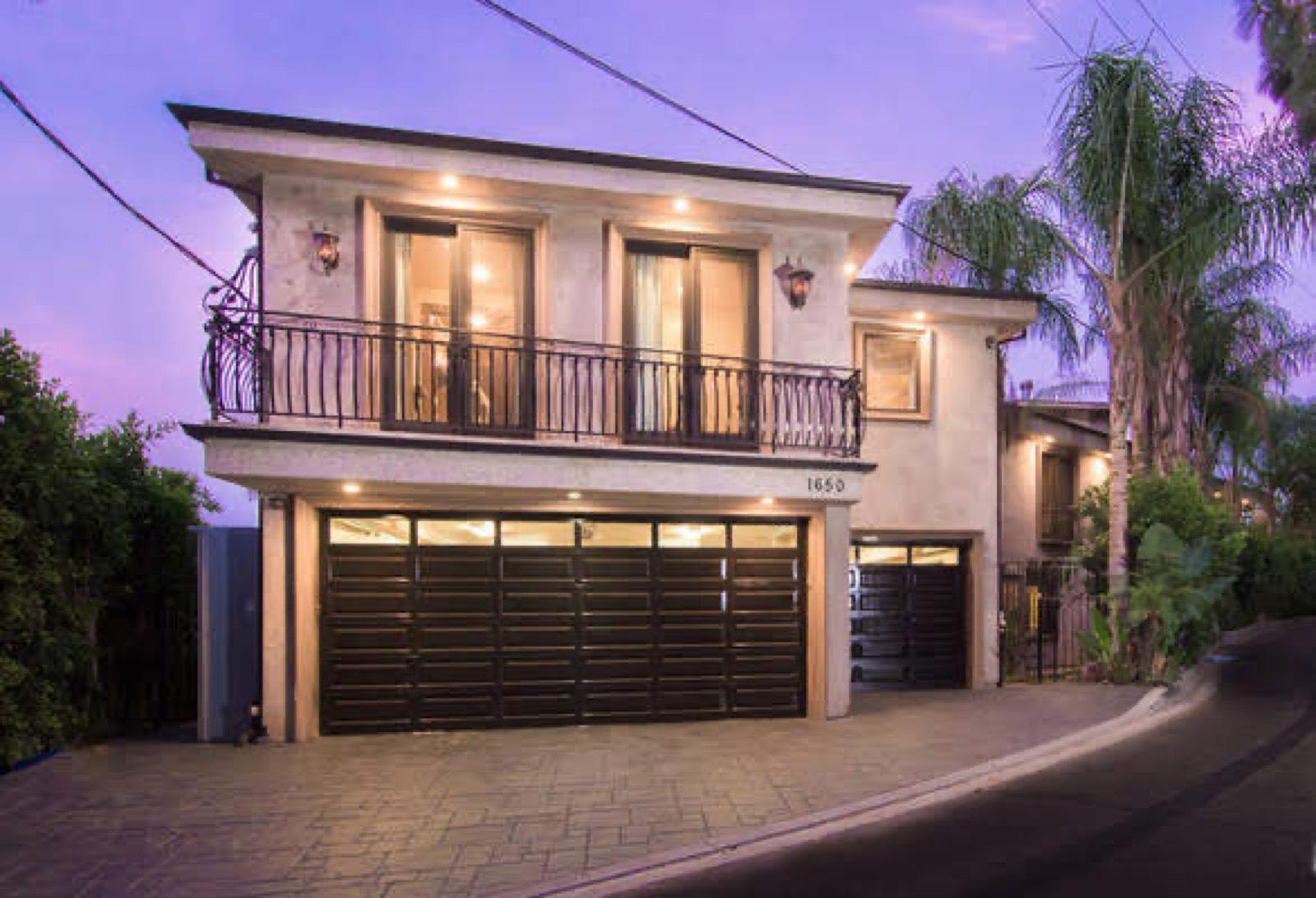 Hollywood Hills House — photo 1