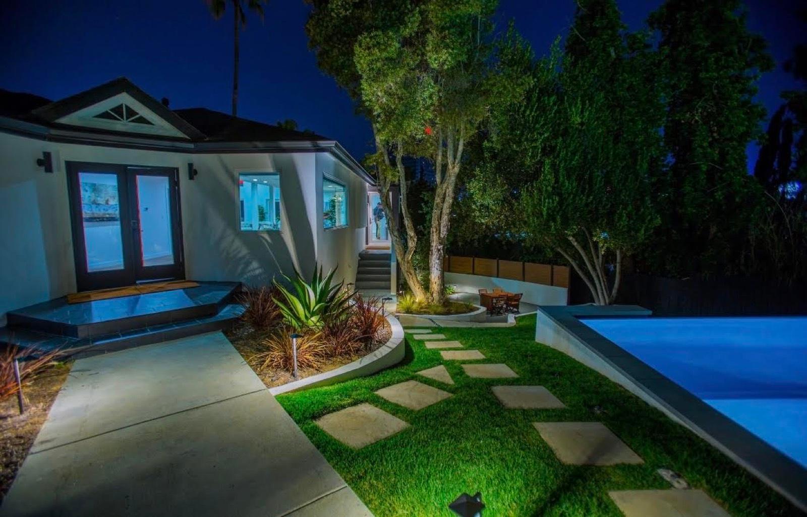Hollywood House — photo 12