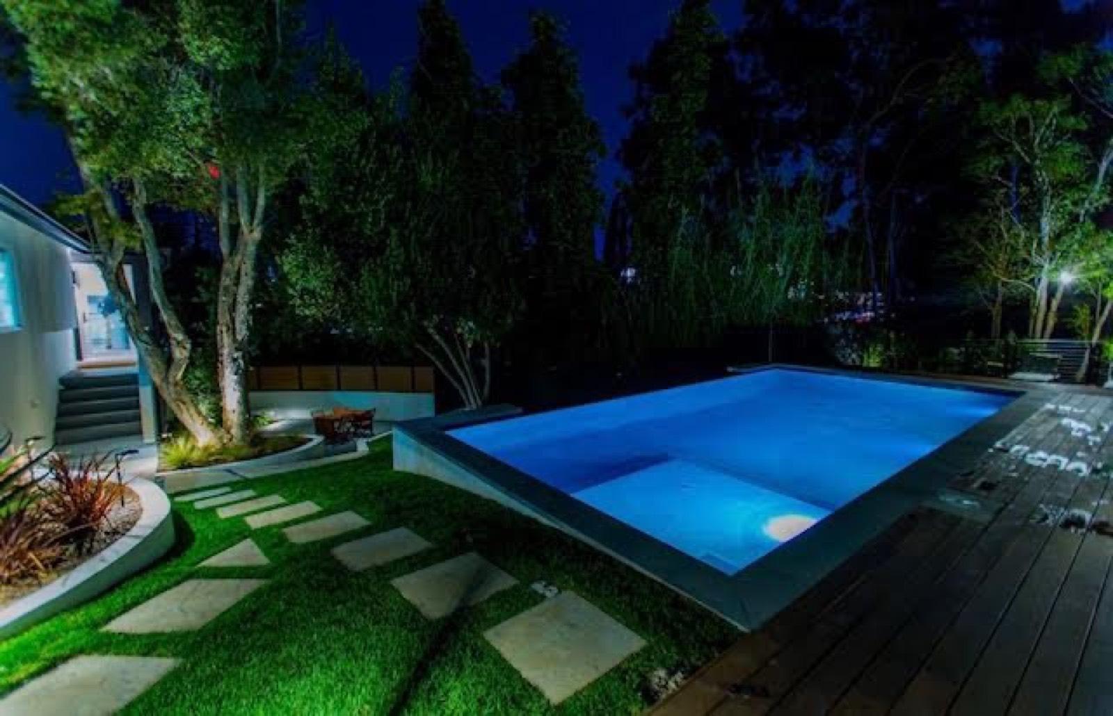 Hollywood House — photo 9