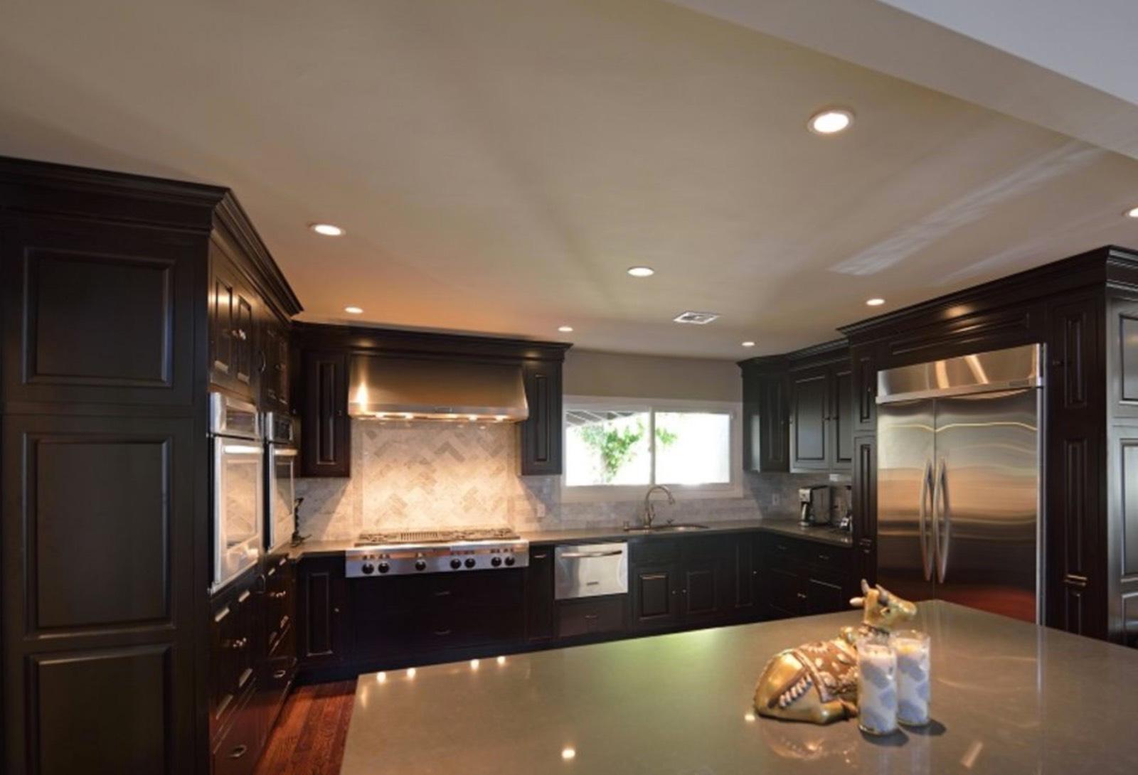Hollywood House House ID# — photo 10