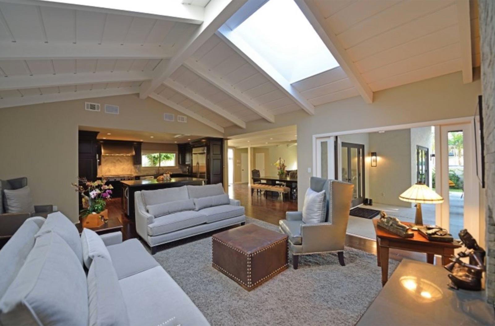 Hollywood House House ID# — photo 8