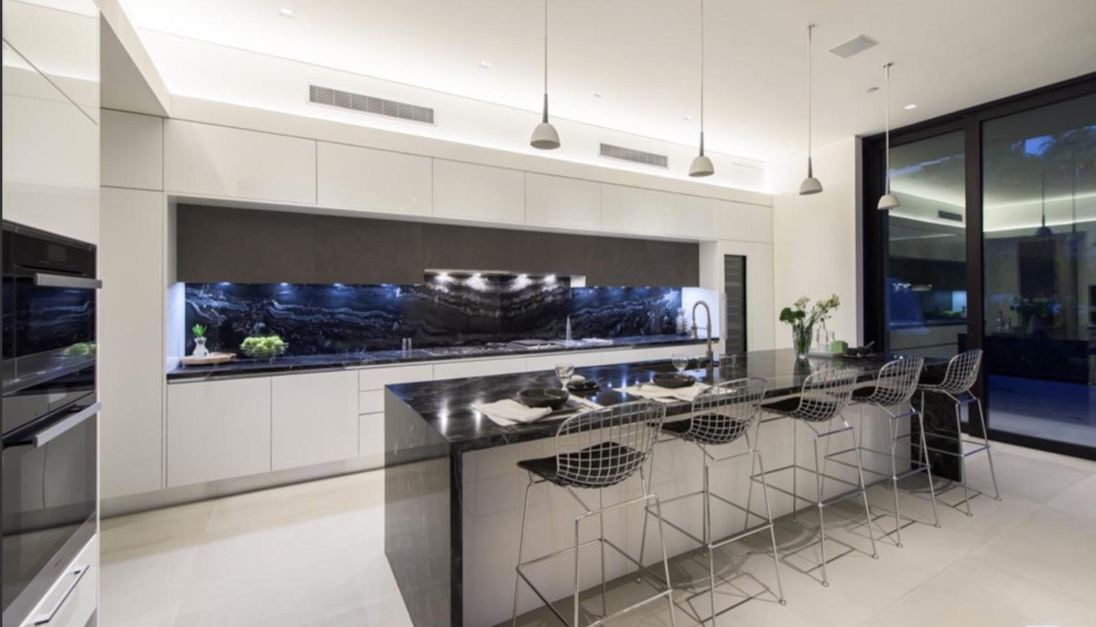 Hollywood Modern Dream — photo 12