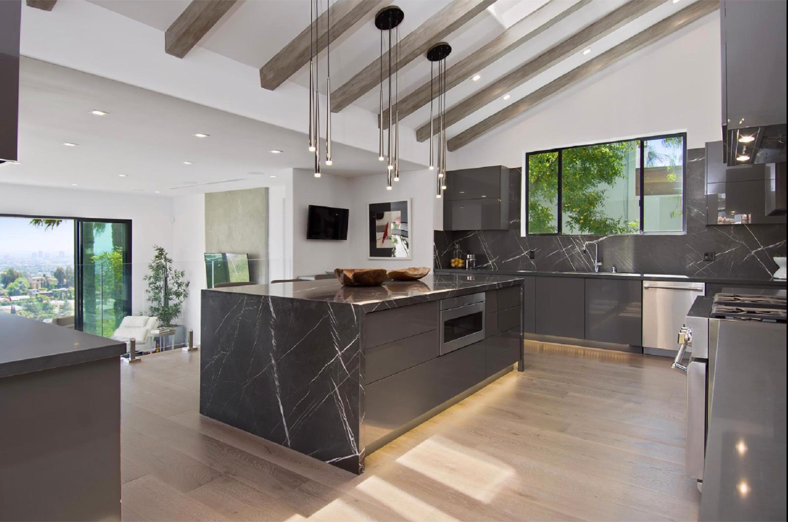Hollywood View Estate — photo 11