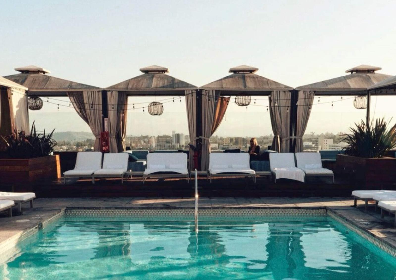 Hotel Glass Bottom Pool — photo 1