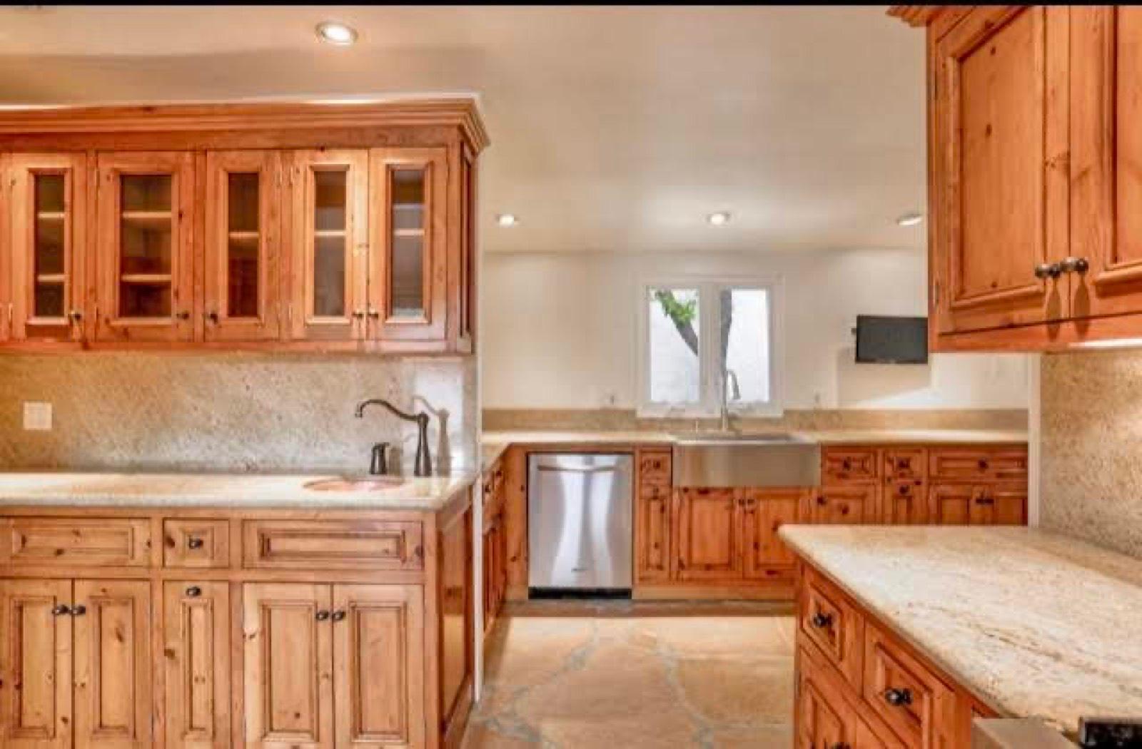 Hoyt Woodland Hills House — photo 5