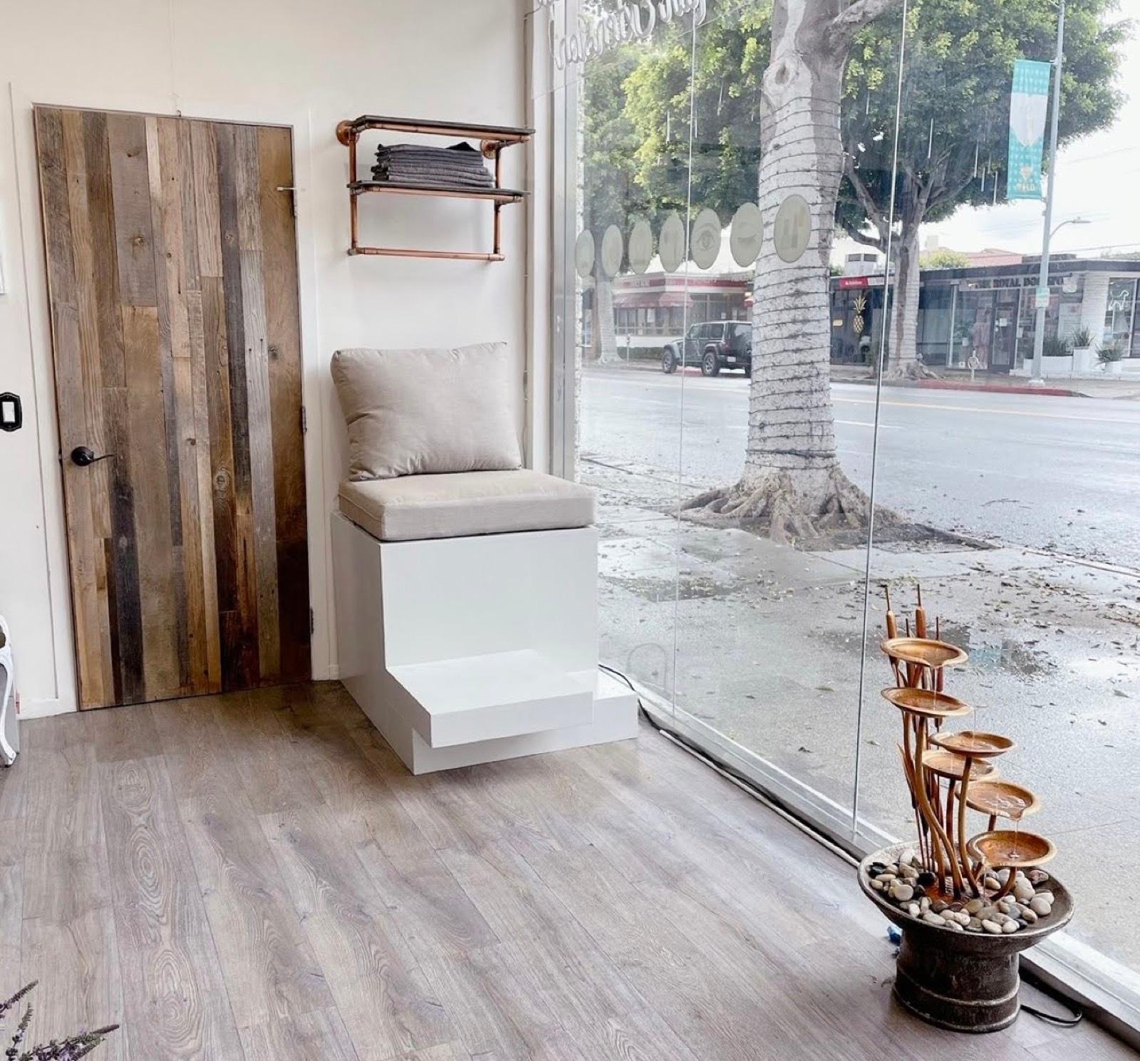 H's Cute Lux Salon — photo 2