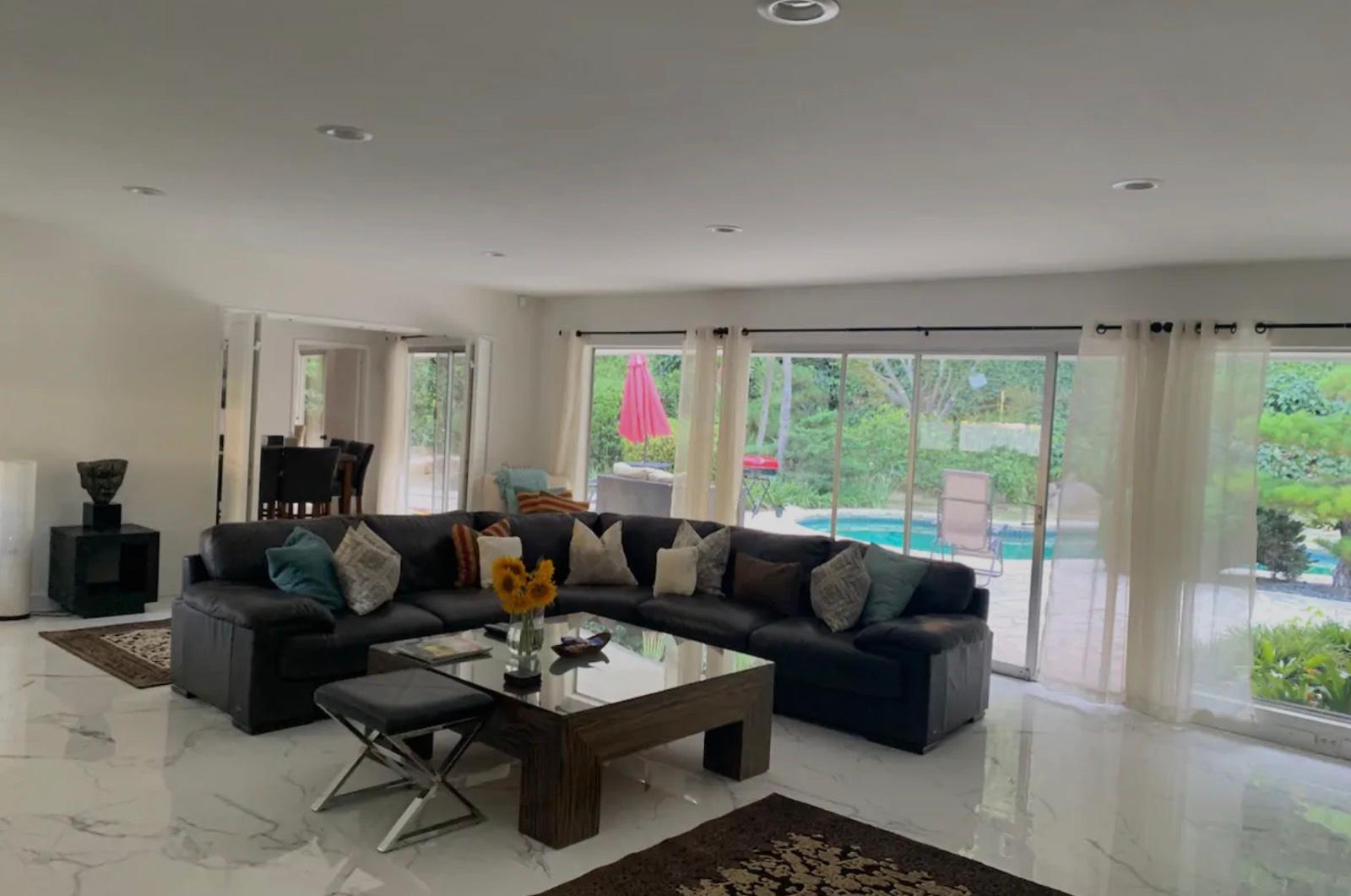 H's Midcentury Bel Air — photo 2