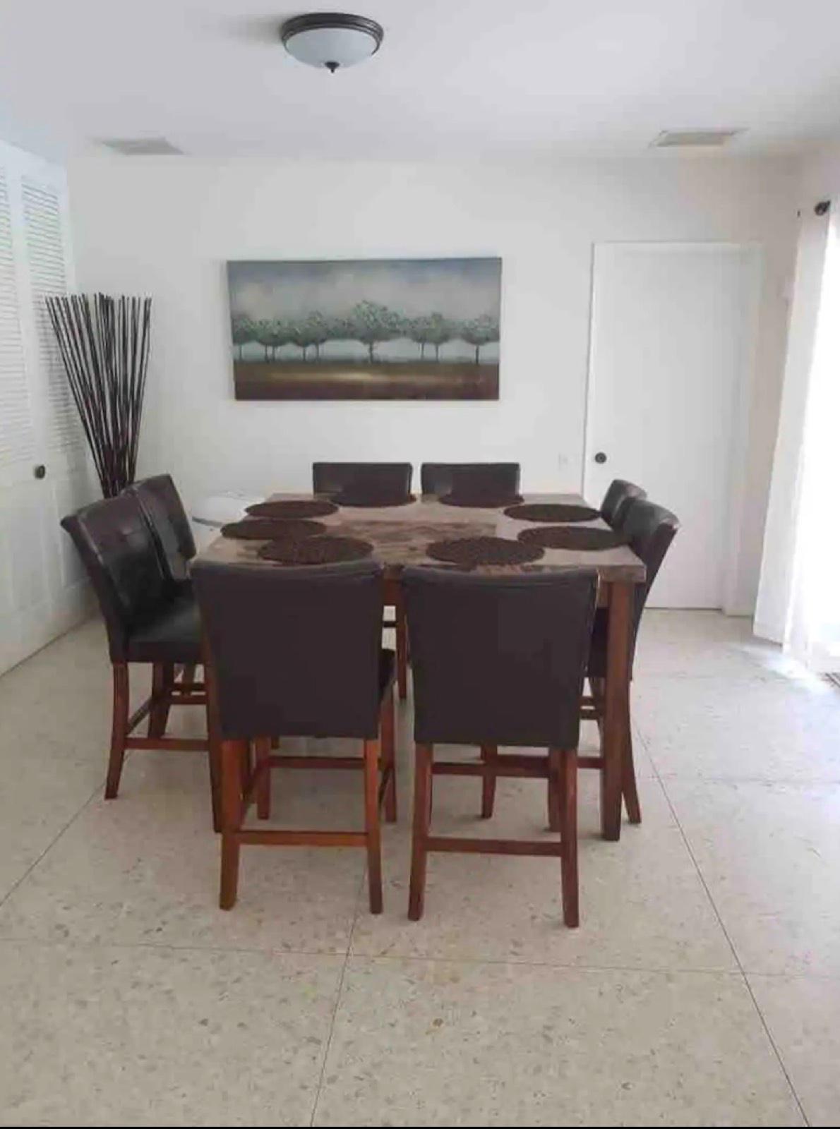 H's Midcentury Bel Air — photo 7