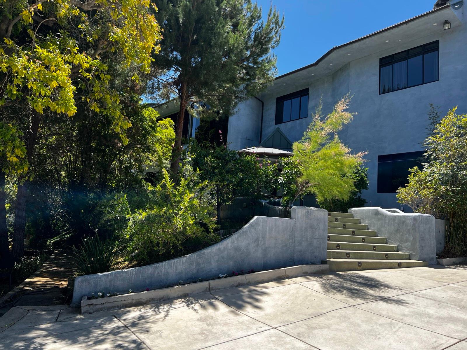 H’s Modern beach view — photo 1