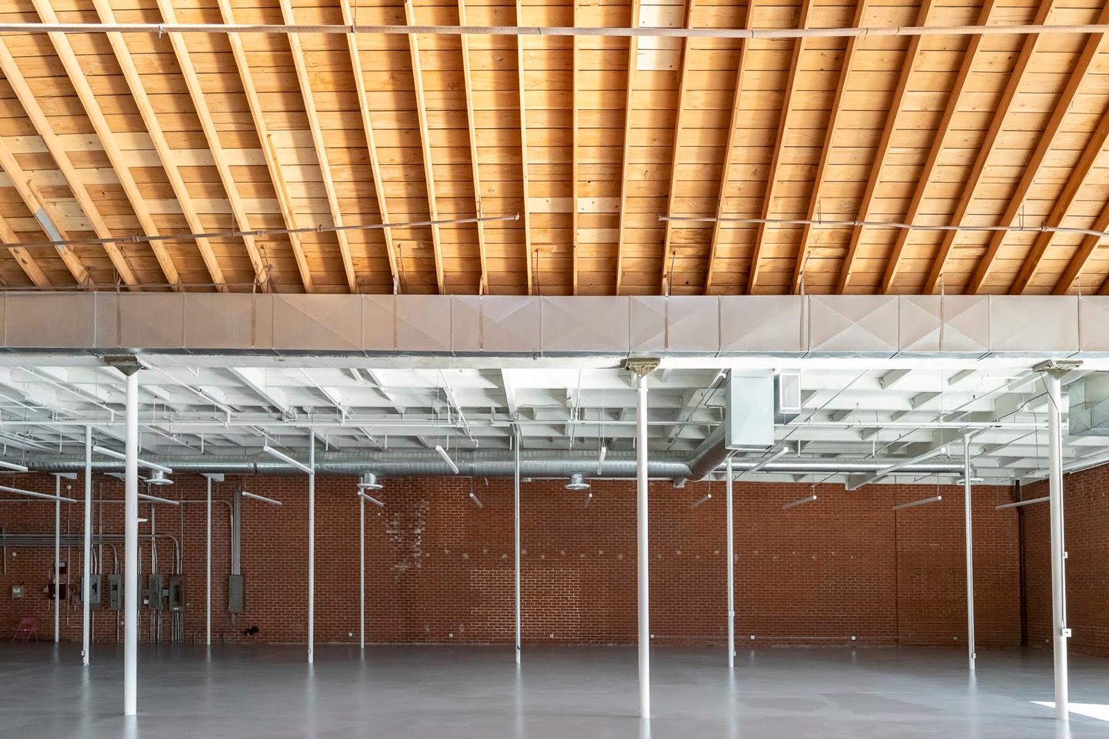 H's Warehouse — photo 4
