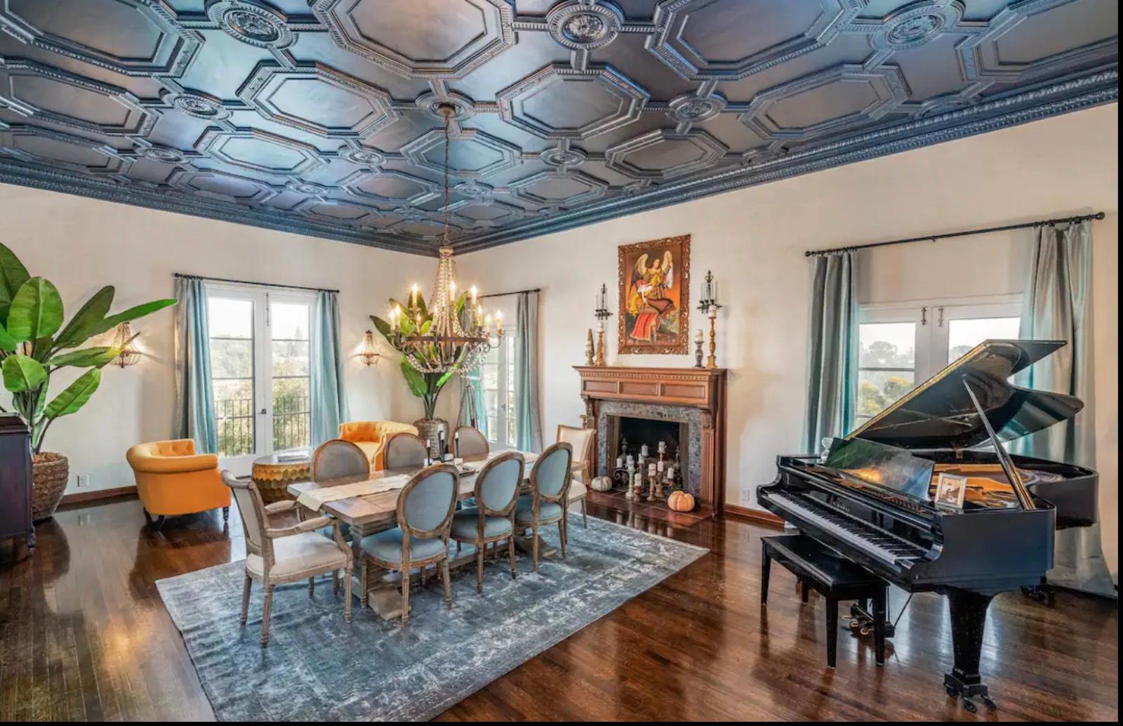 HS'S Spanish Glam Home — photo 4
