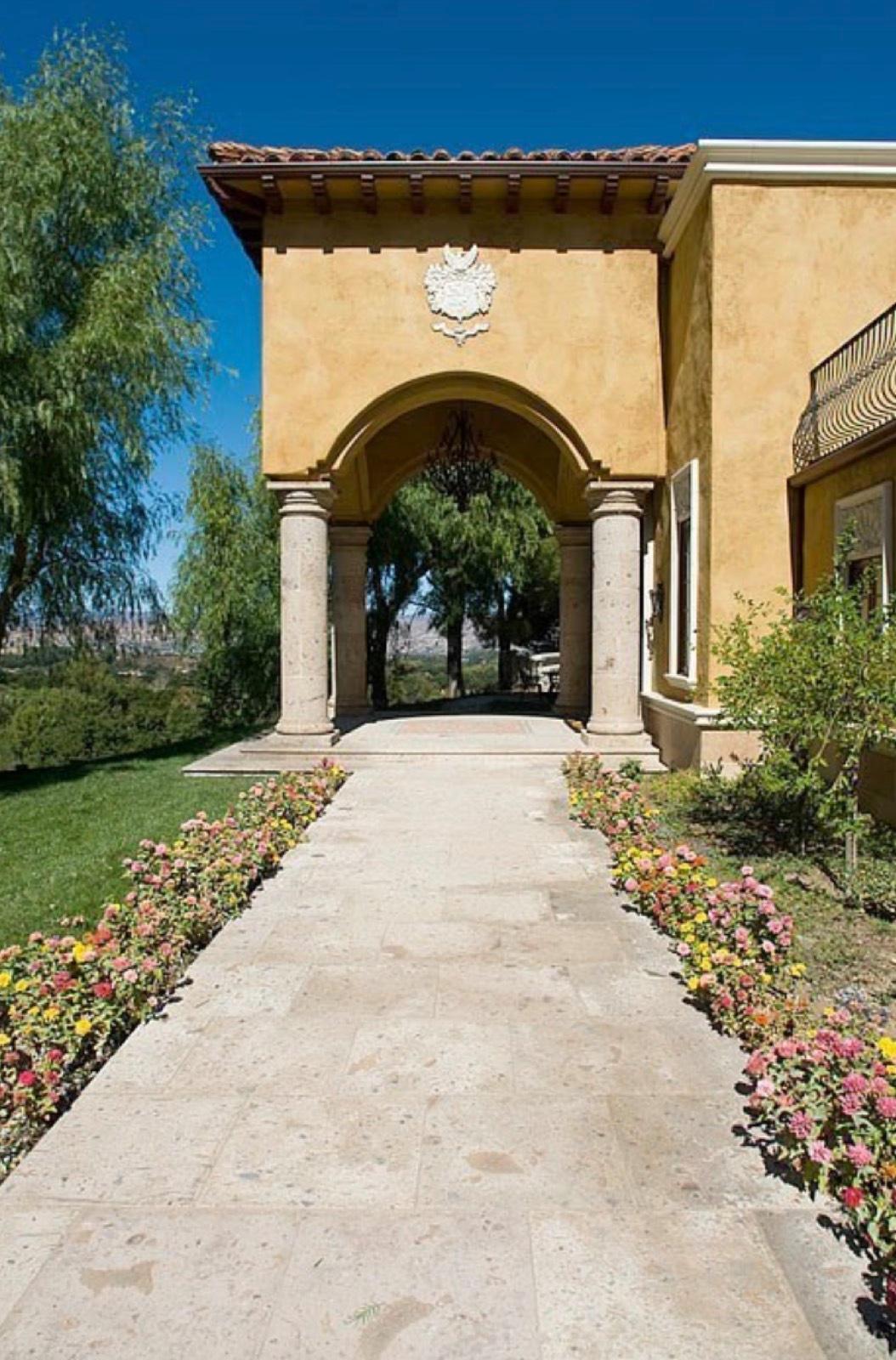 Huge Acres Studio ranch — photo 11