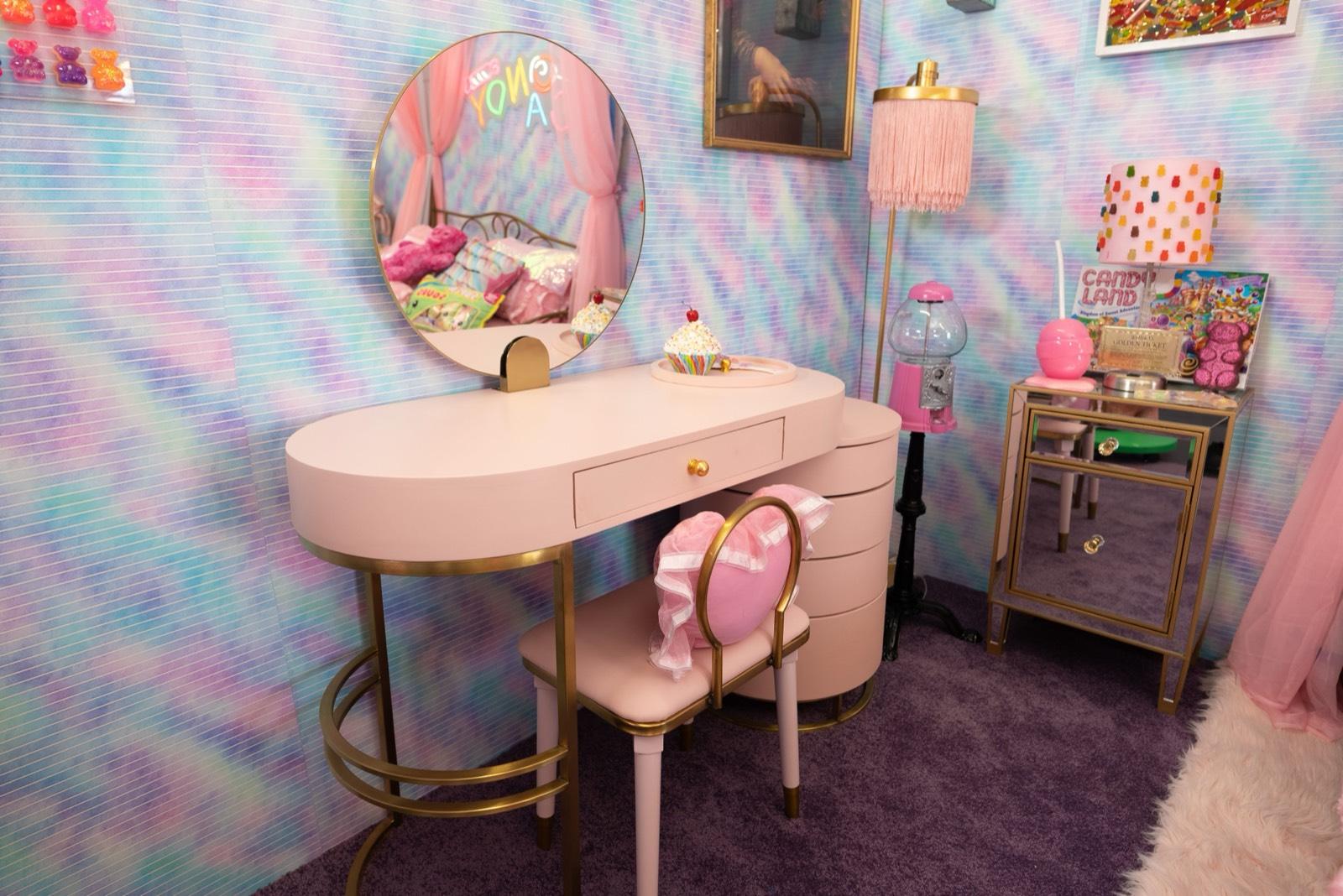J's Colorful Fun Studio 11205 — photo 11