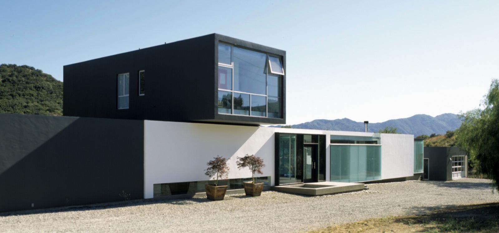 J's Modern Box Home — photo 3