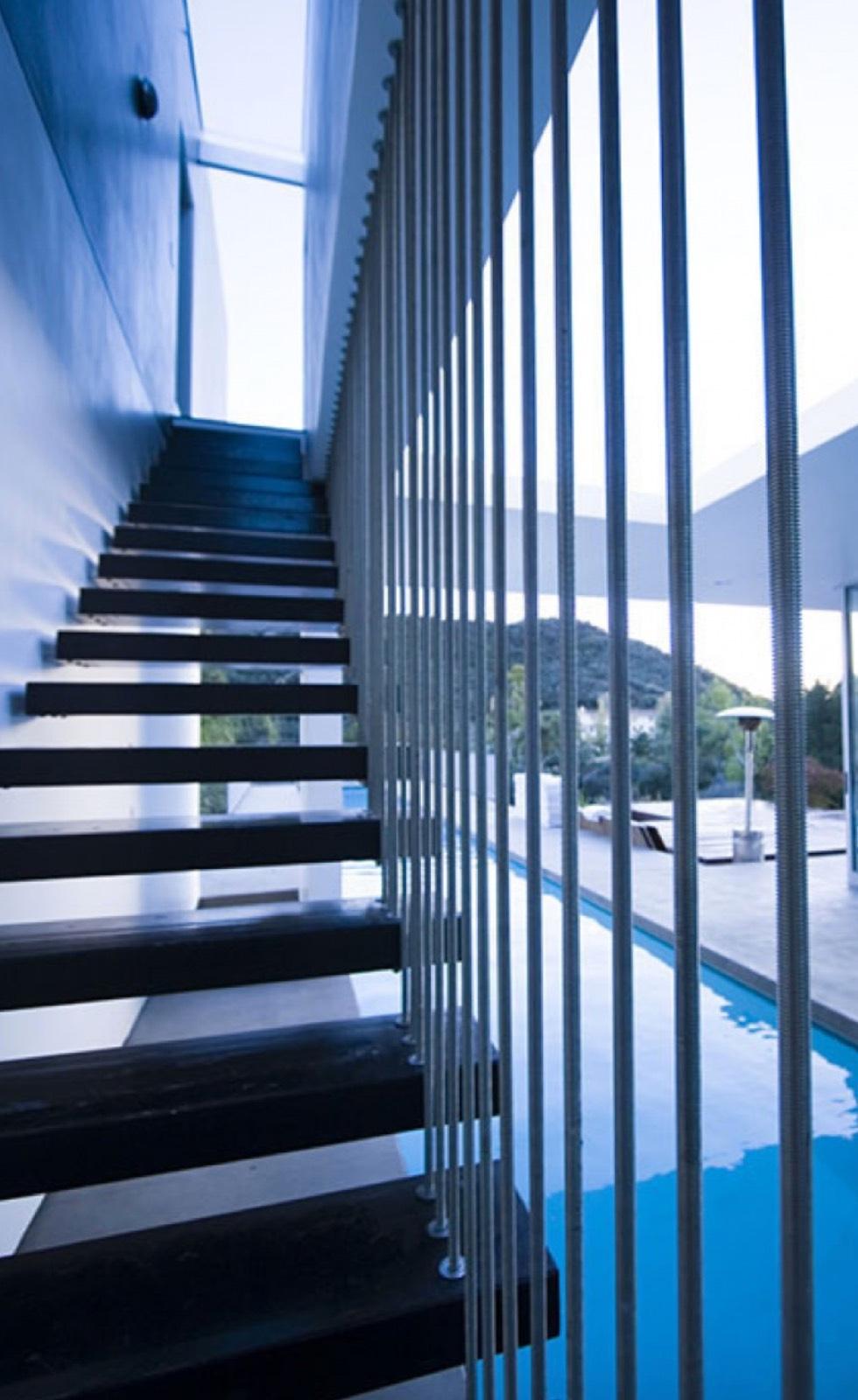 J's Modern Box Home — photo 6