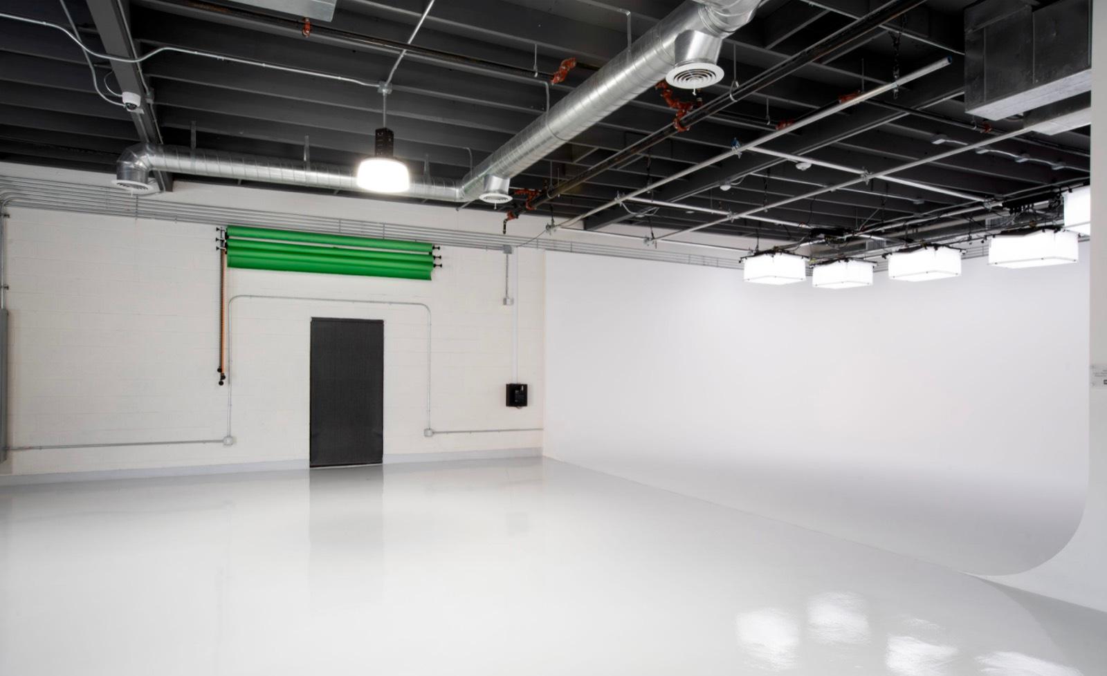 J's White Studio — photo 12