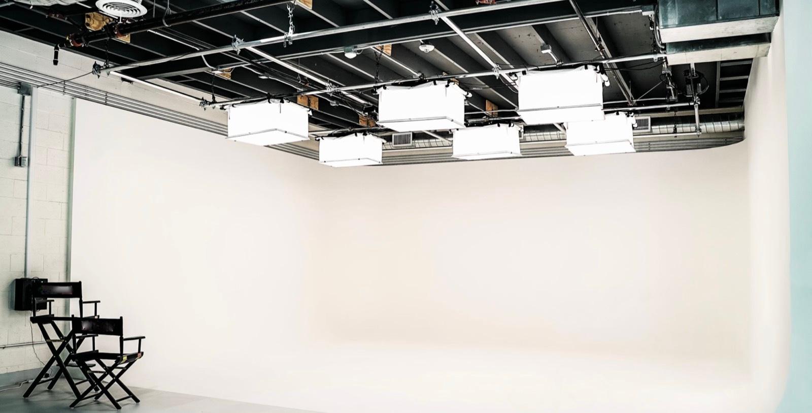 J's White Studio — photo 6