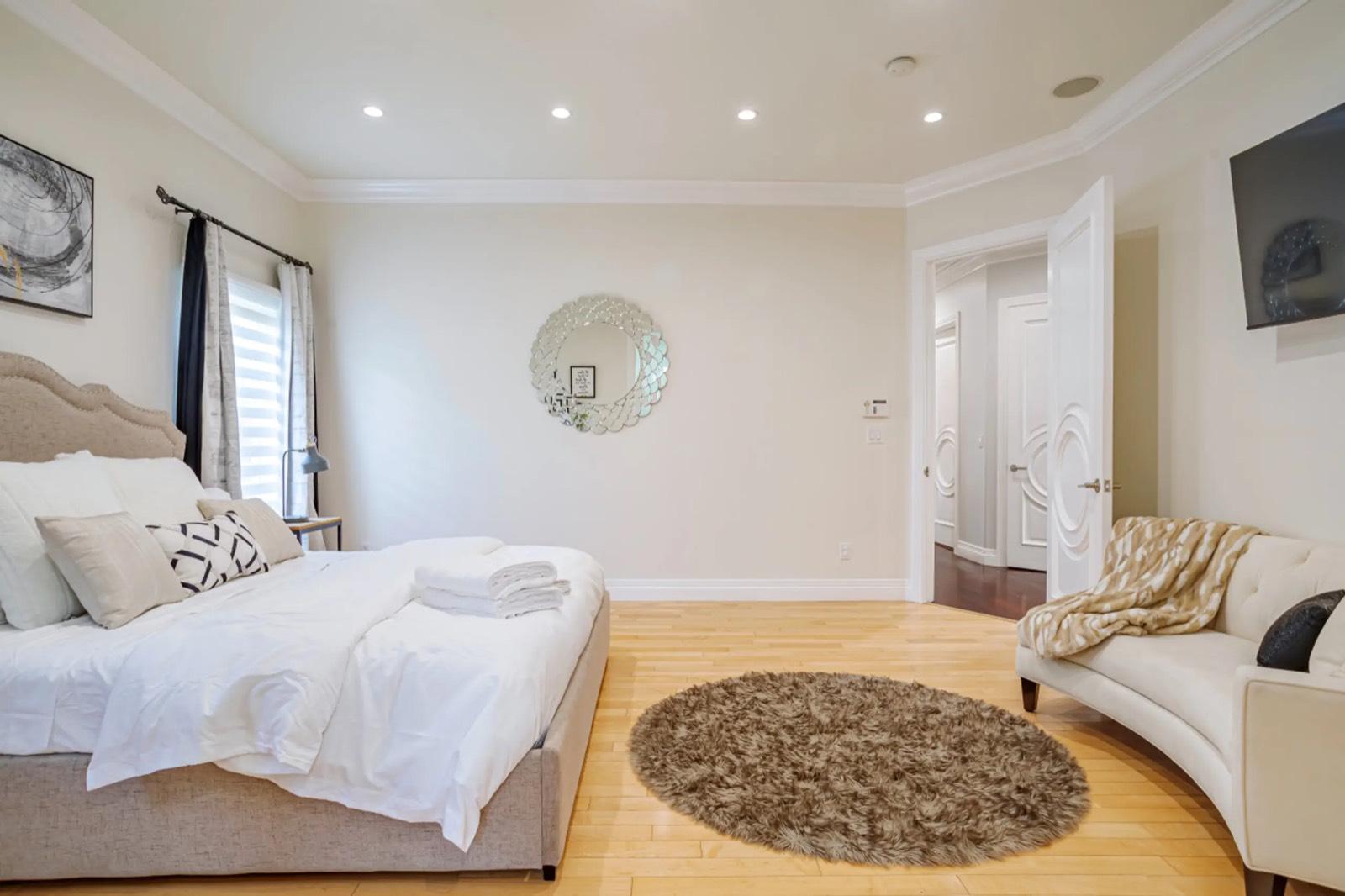 Ja's Calvert 4 Bed abode — photo 12