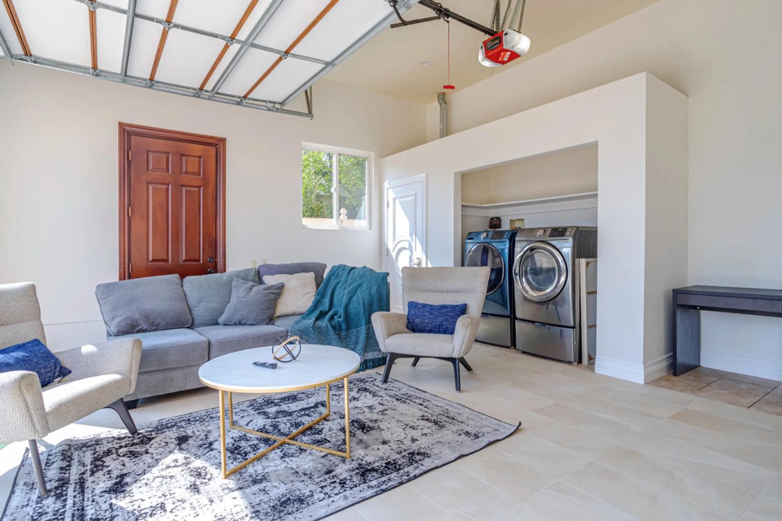 Ja's Calvert 4 Bed abode — photo 4