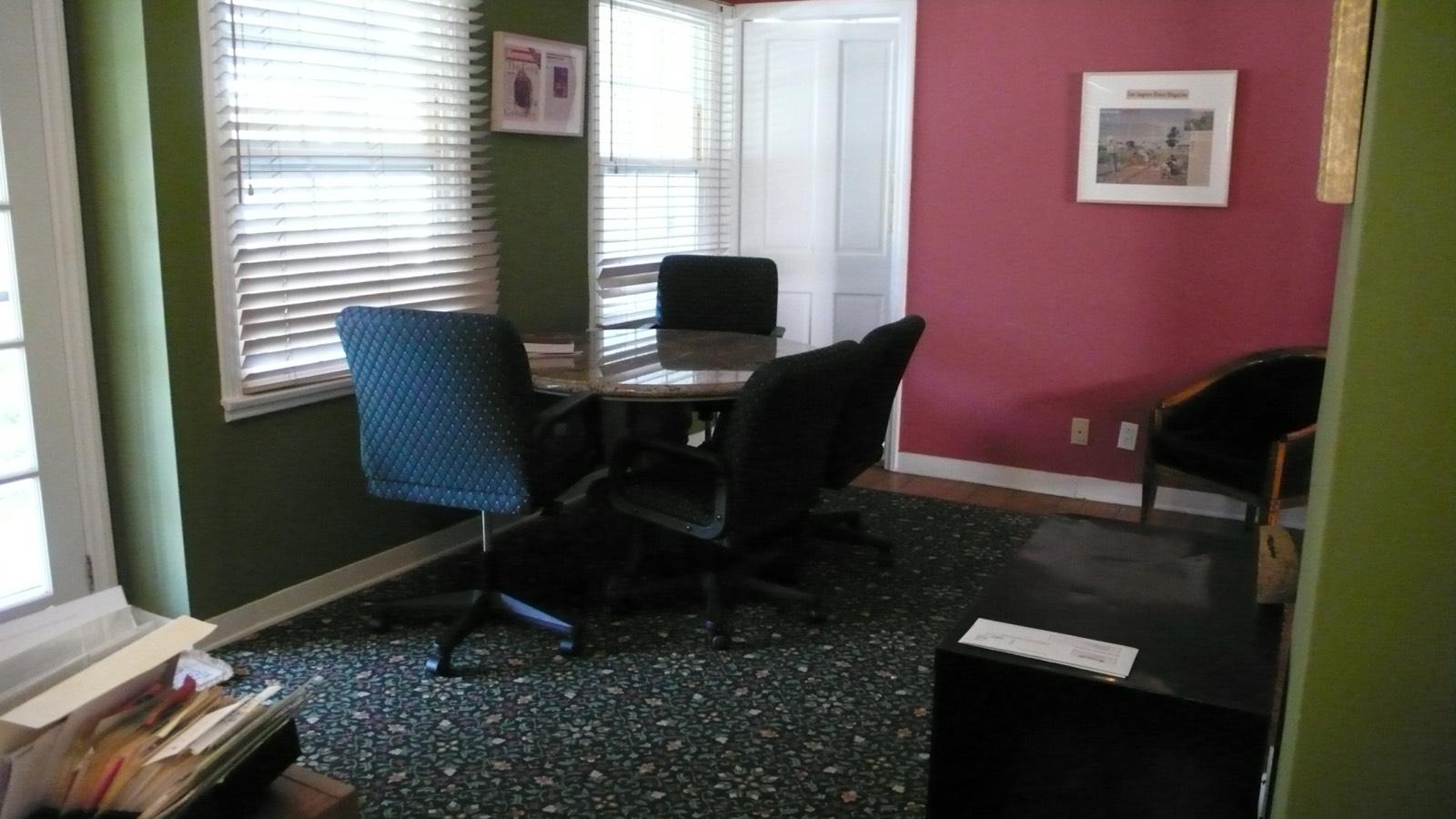 Jana's Office — photo 5