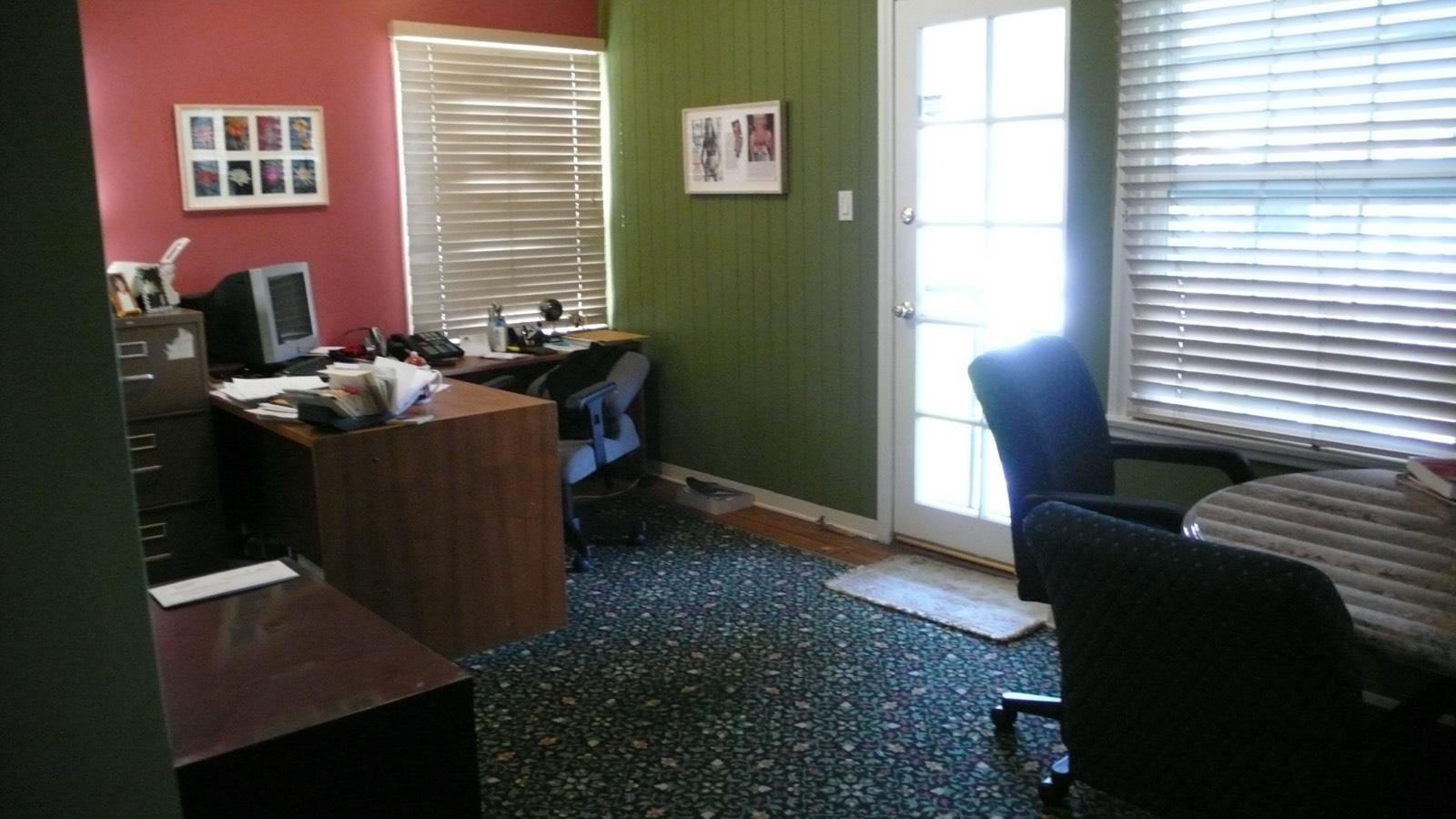 Jana's Office — photo 6