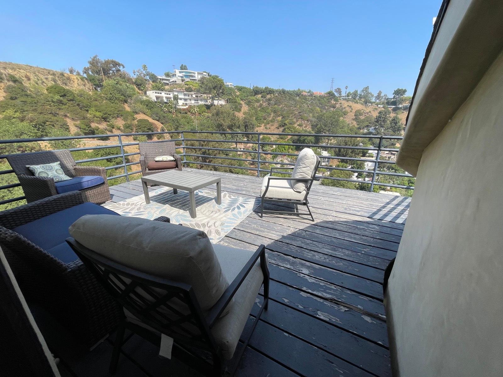 Jas 4 story hollywood h mod abode — photo 8