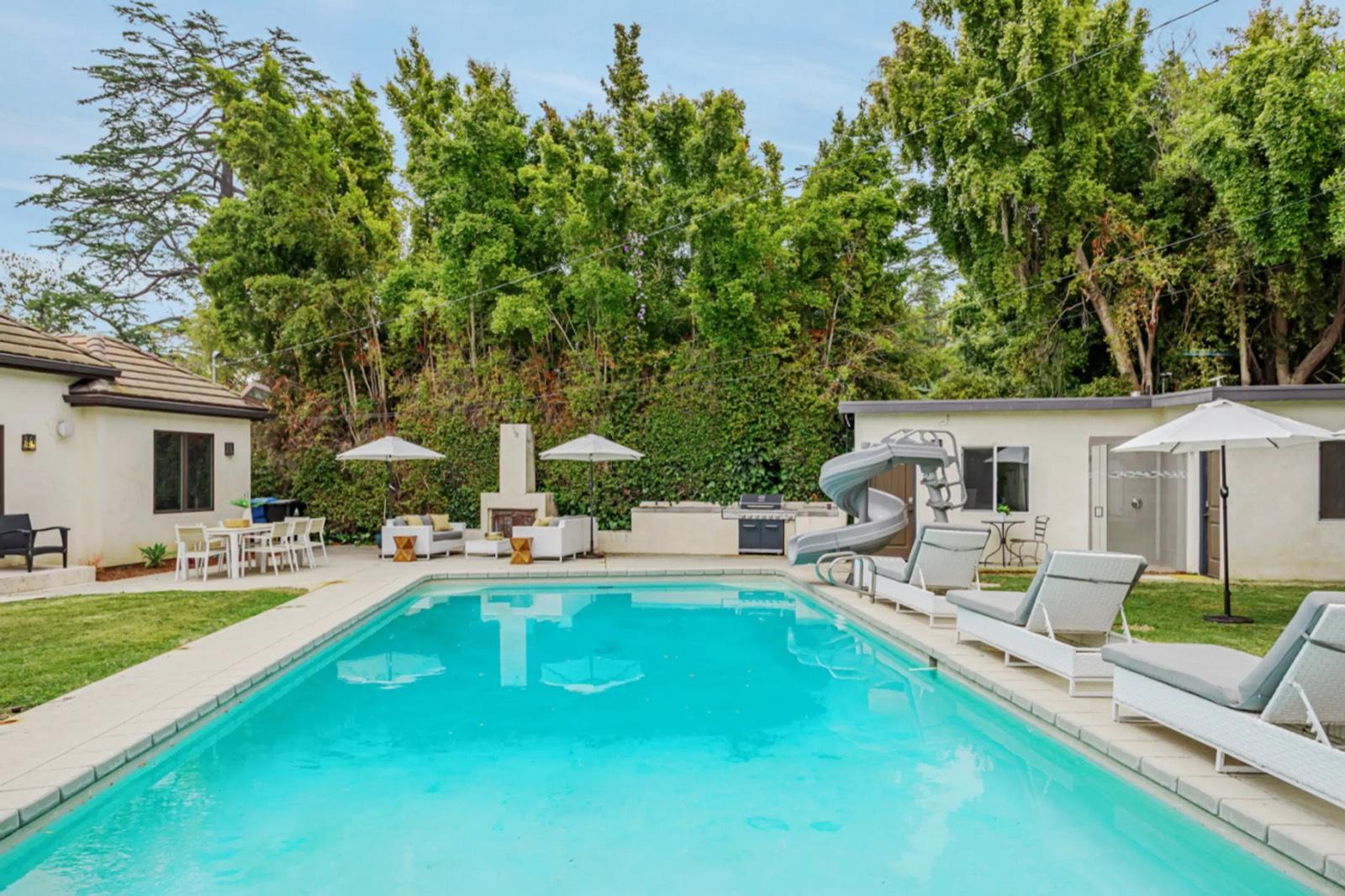 Ja’s exquisite Bloomfield oasis abode — photo 1