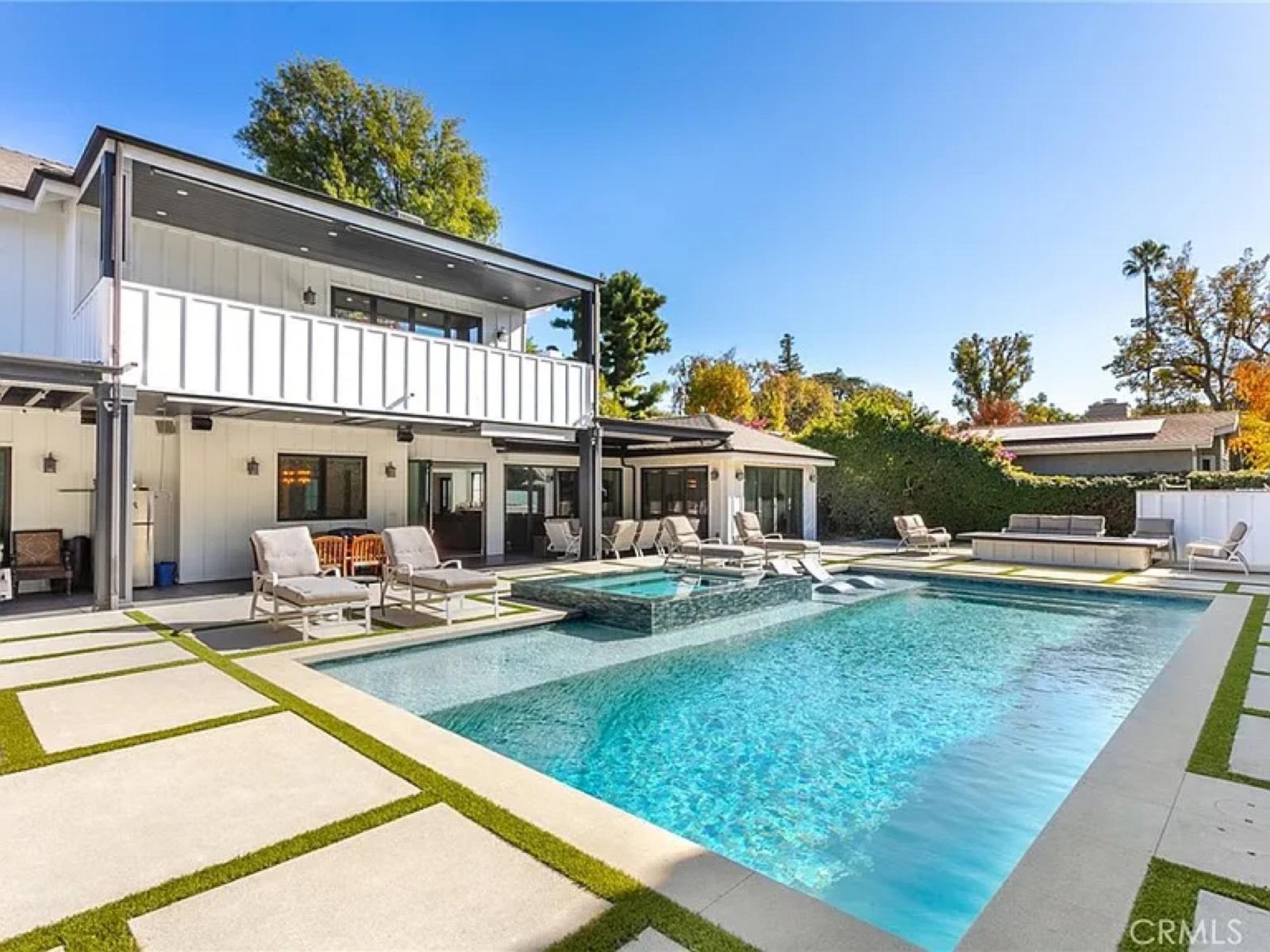 Jason’s tz kick back house — photo 3