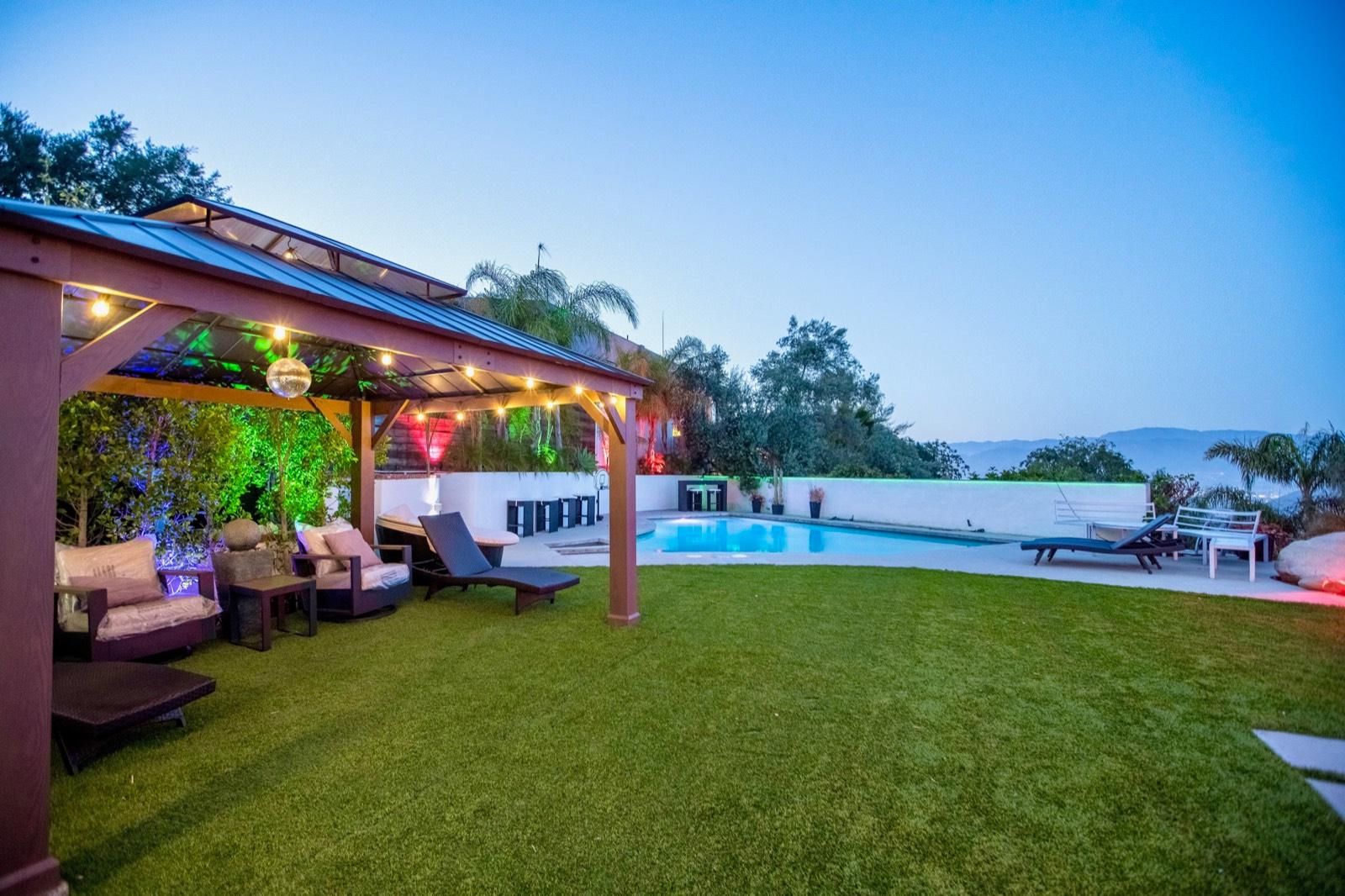Jb cool slick house — photo 1