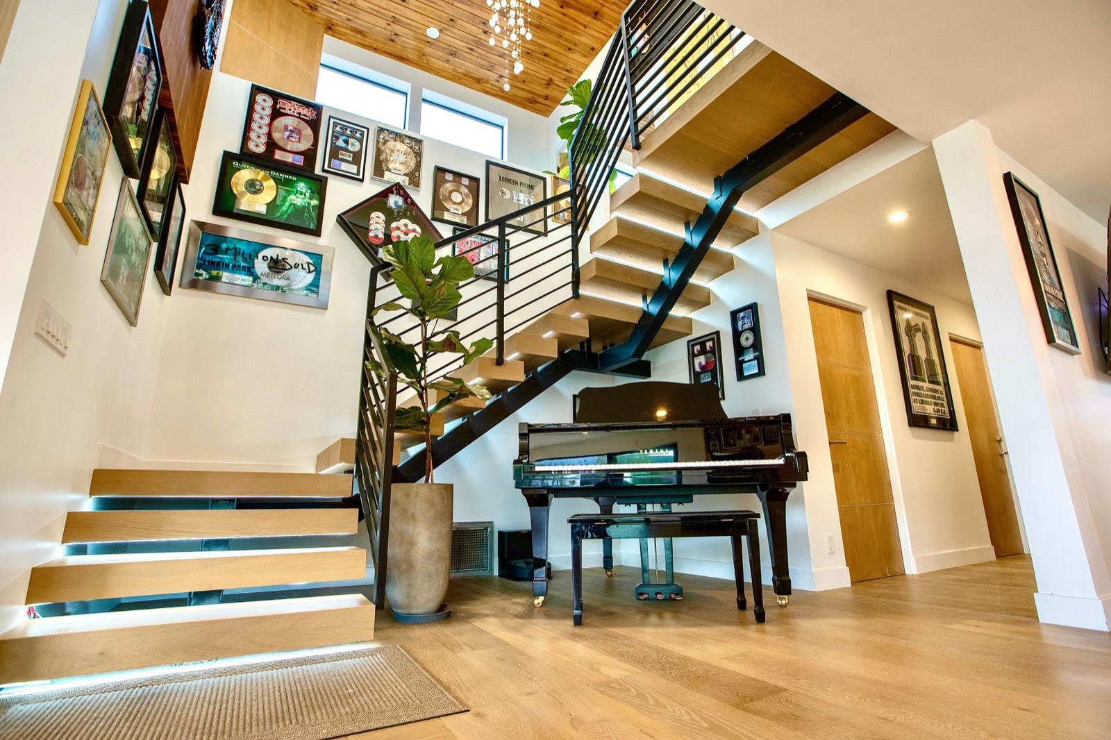 Jb cool slick house — photo 4