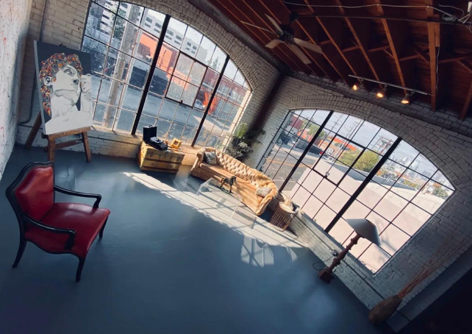 JD S Window Loft — photo 2