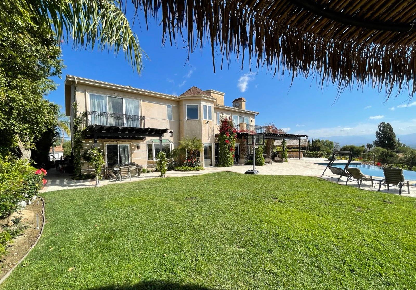 JE S Mediterranean View Home — photo 8