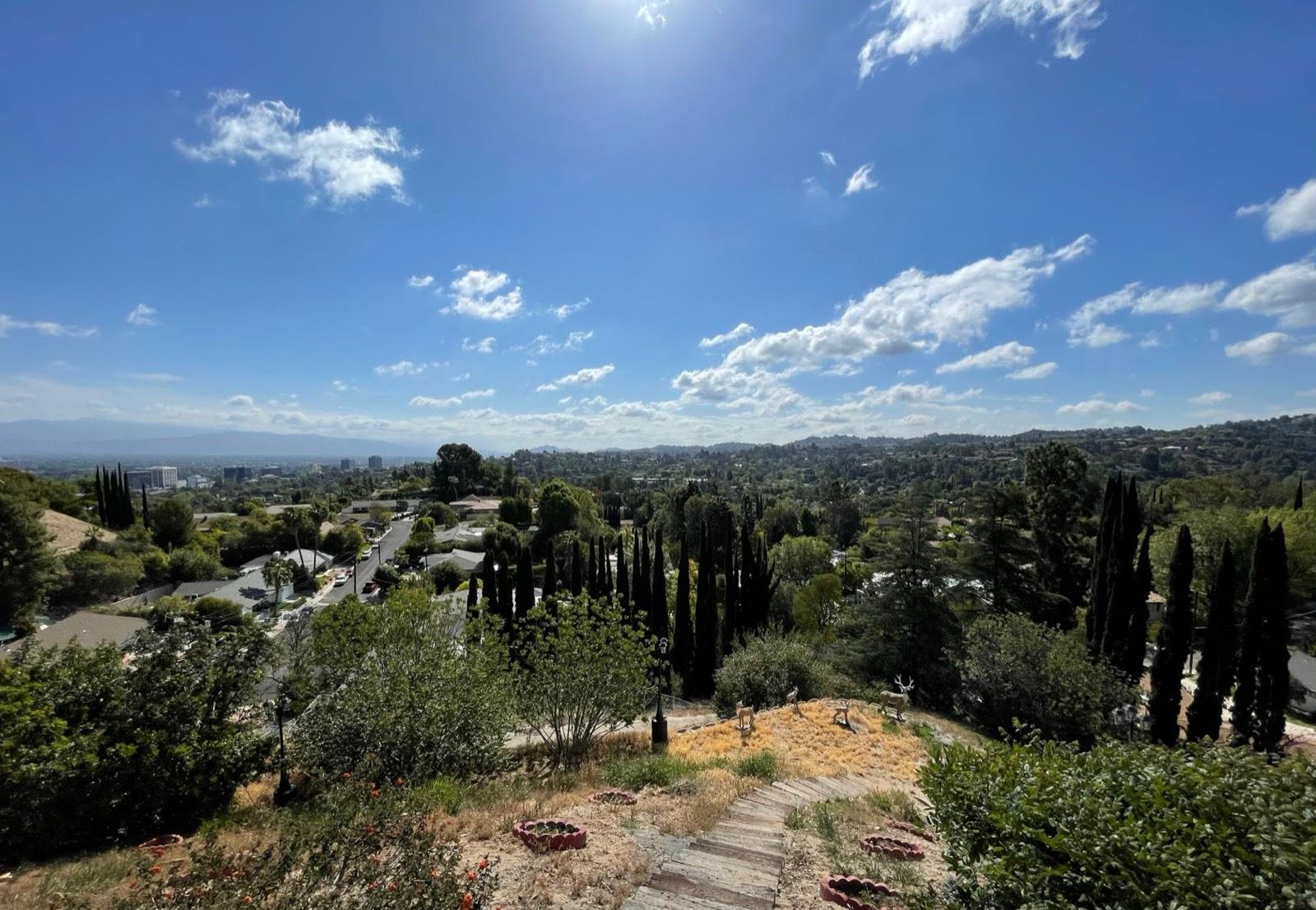 JE S Mediterranean View Home — photo 10