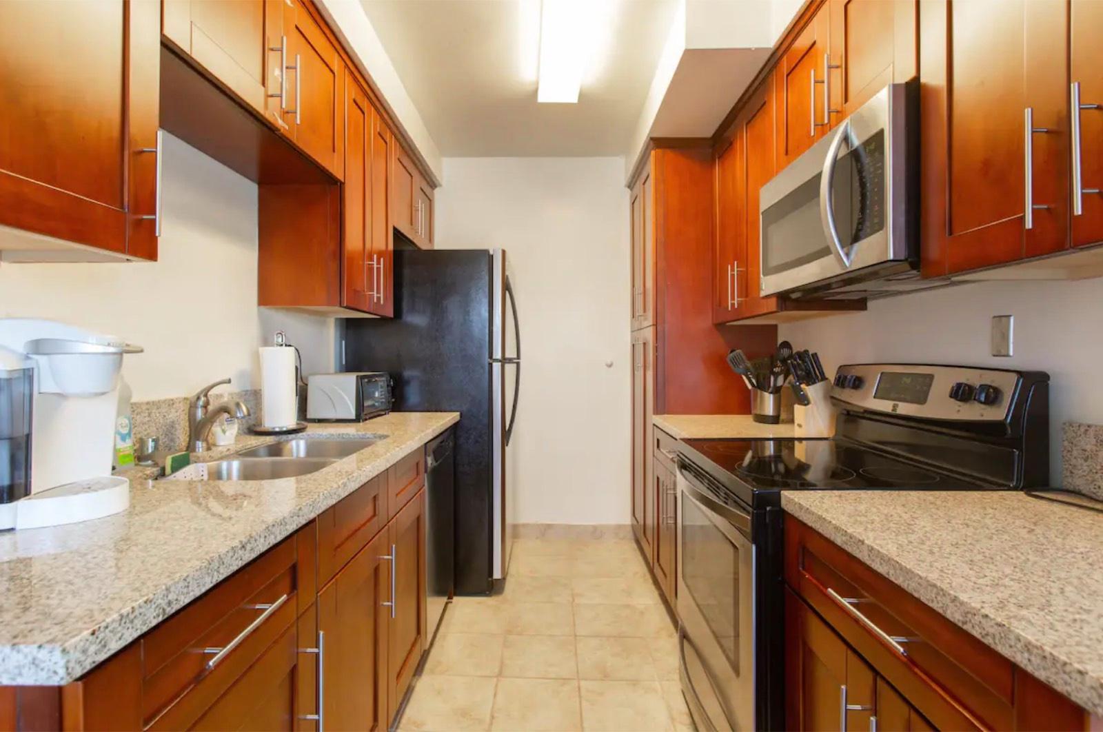 Jess's West LA Apartment Building — photo 11