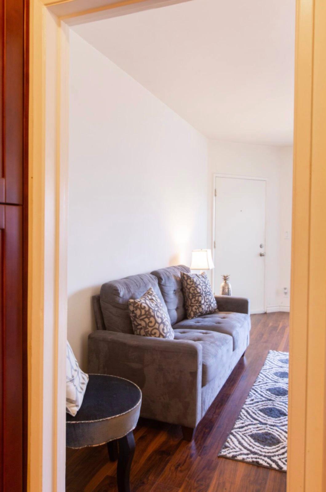 Jess's West LA Apartment Building — photo 7