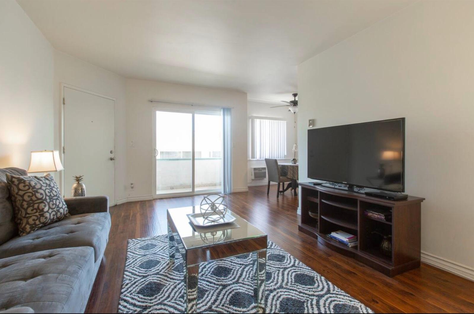 Jess's West LA Apartment Building — photo 8