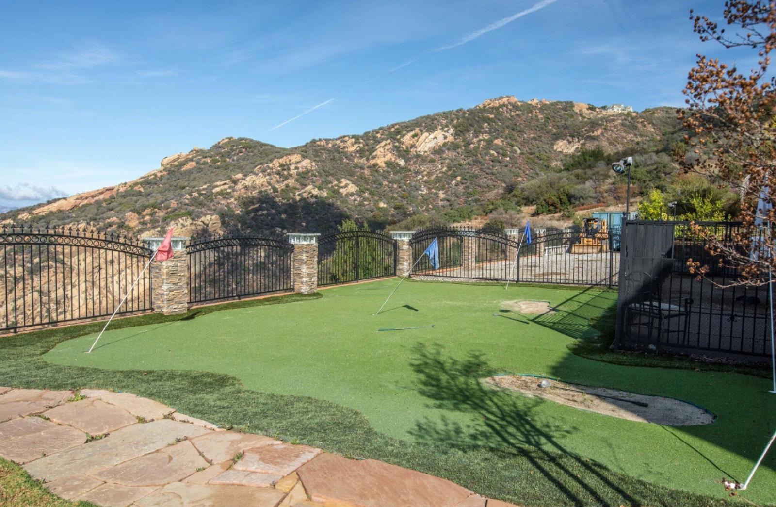 JG Hills Mansion — photo 10