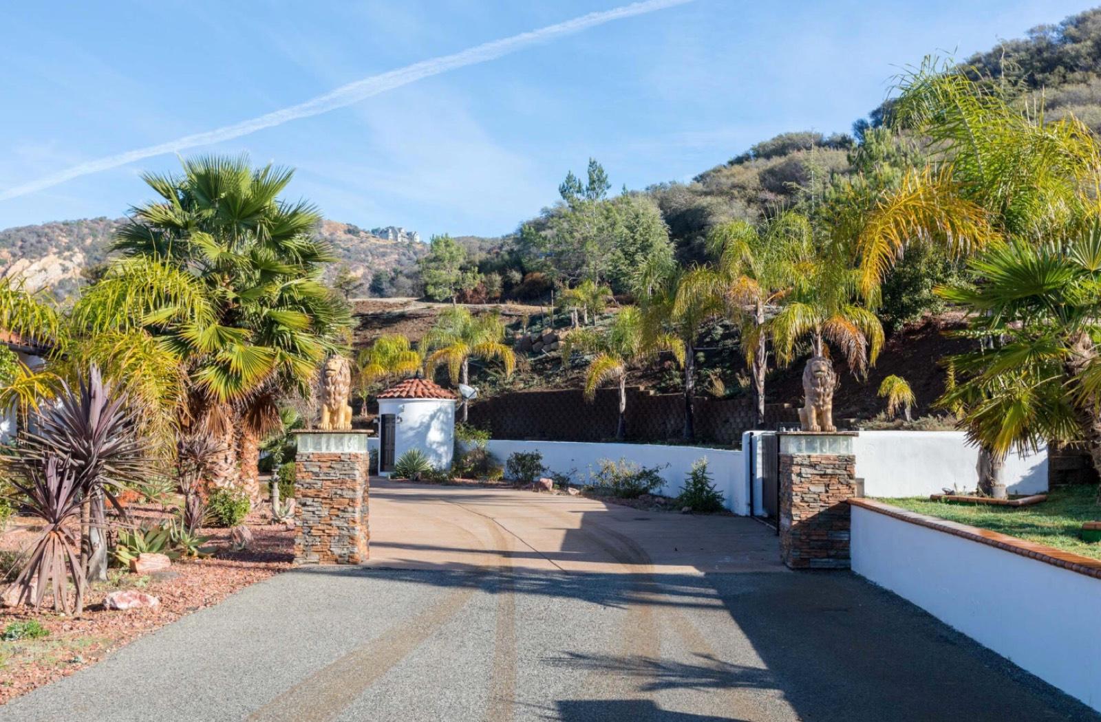 JG Hills Mansion — photo 12