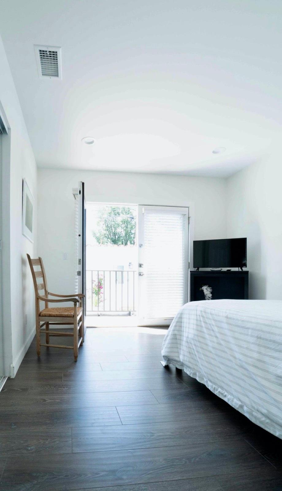 JG's Modern White Bungalow — photo 12