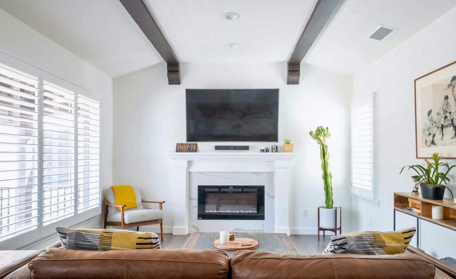 JG's Modern White Bungalow — photo 9