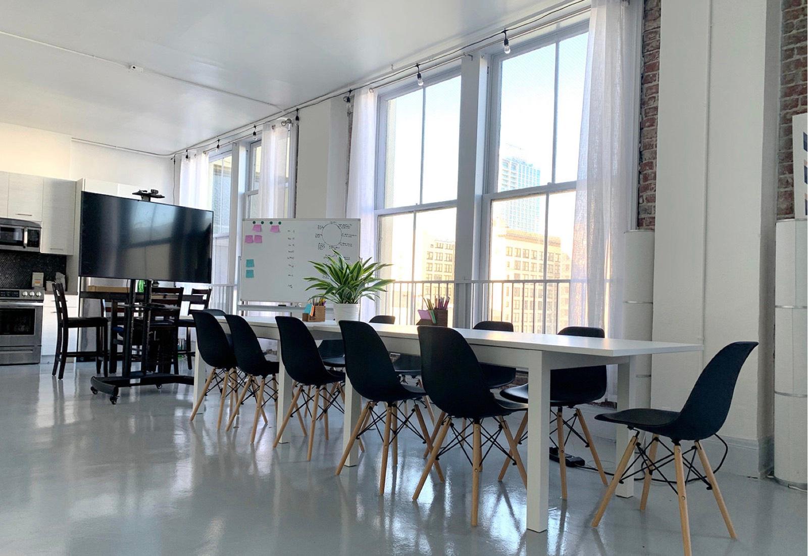 JG's NY Vibe Loft — photo 4