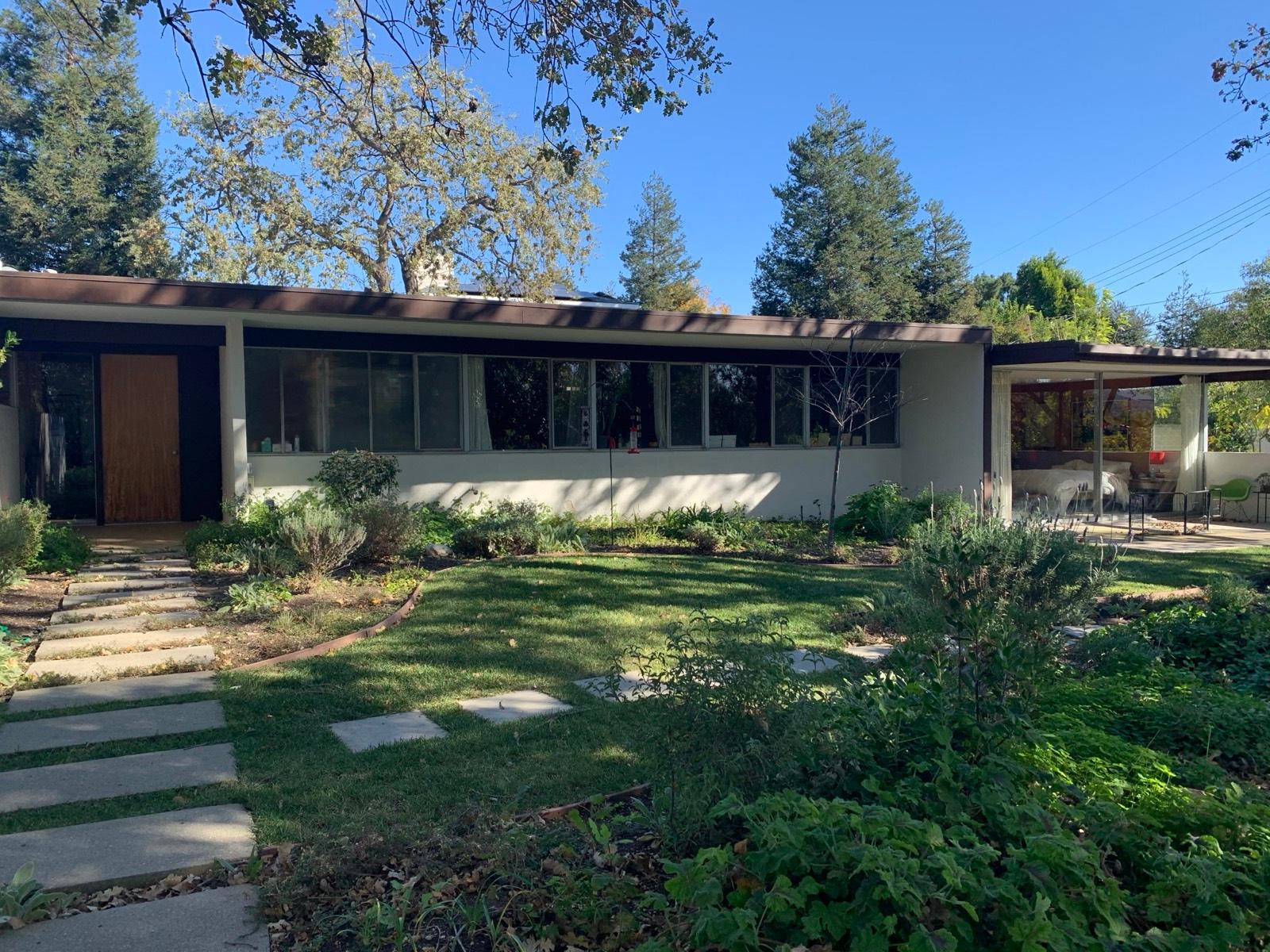 JH Midcentury Architecture Home — photo 3