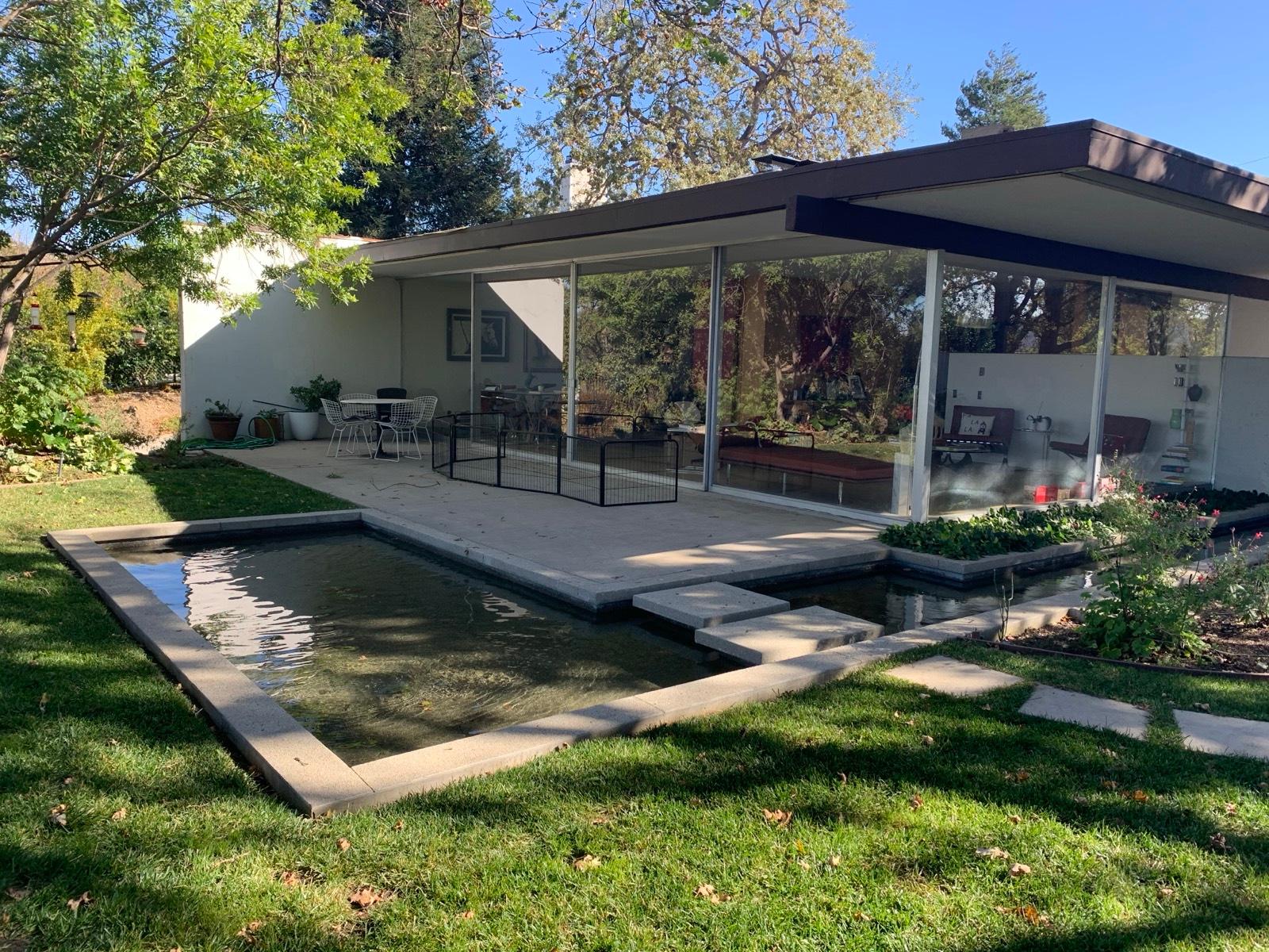 JH Midcentury Architecture Home — photo 1