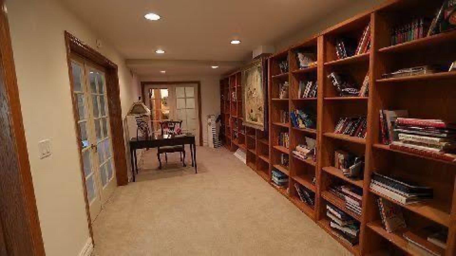 Jills Calabassas Mansion — photo 7